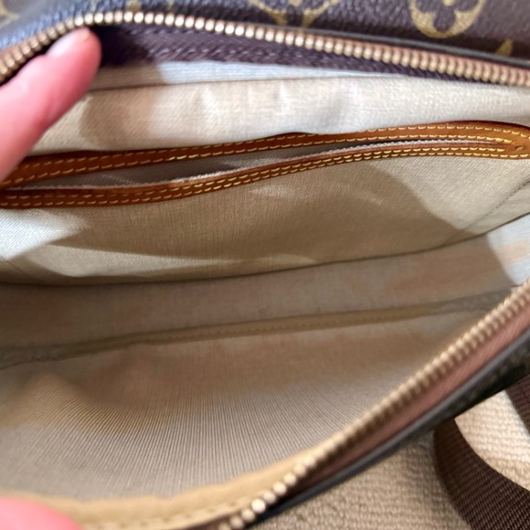 Vintage Louis Vuitton LV Monogram Reporter PM - Picture 12 of 16